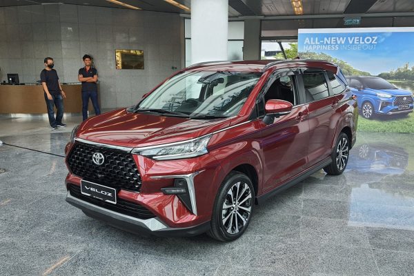 Butuh MPV Mewah? Inilah Alasan Mengapa Toyota Veloz Bisa Menjadi Pilihan